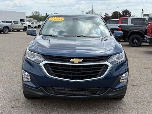 Used 2019 Chevrolet Equinox LT w/ Driver Convenience Package FWD image 3