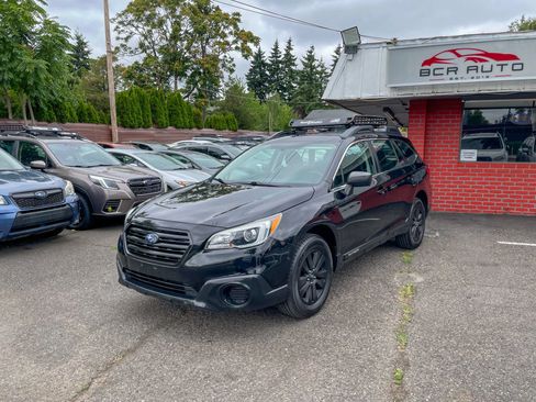 Used 2017 Subaru Outback 2.5i AWD/4WD image 1