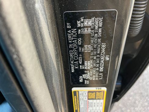 Used 2025 Kia Soul LX w/ LX Technology Package image 27