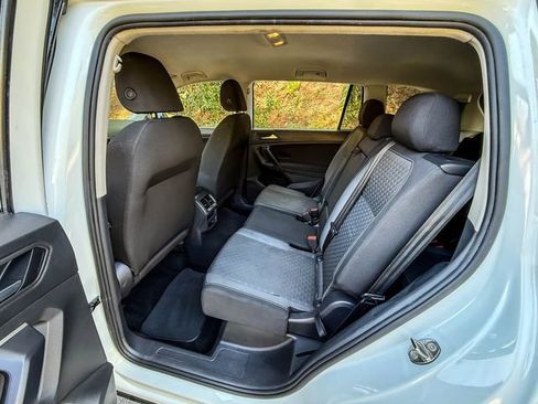 Used 2021 Volkswagen Tiguan S FWD image 9