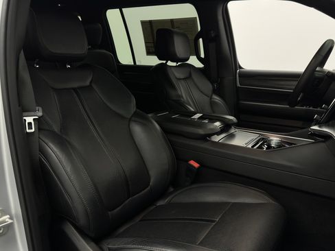 Used 2024 Jeep Wagoneer L Series II w/ Flexible Seating Group AWD/4WD image 49