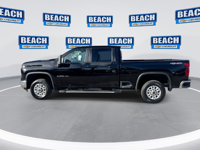 Used 2025 Chevrolet Silverado 2500 LT w/ Convenience Package AWD/4WD image 5