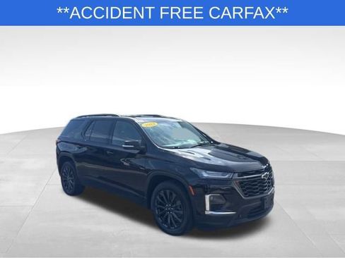 Used 2023 Chevrolet Traverse RS image 1