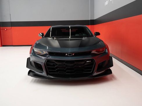 Used 2019 Chevrolet Camaro ZL1 RWD image 53