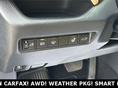 Used 2022 Toyota RAV4 XLE Premium image 9