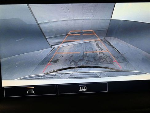 Used 2021 Chevrolet Tahoe LT image 34