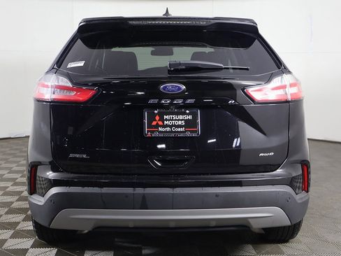 Used 2024 Ford Edge SEL image 12