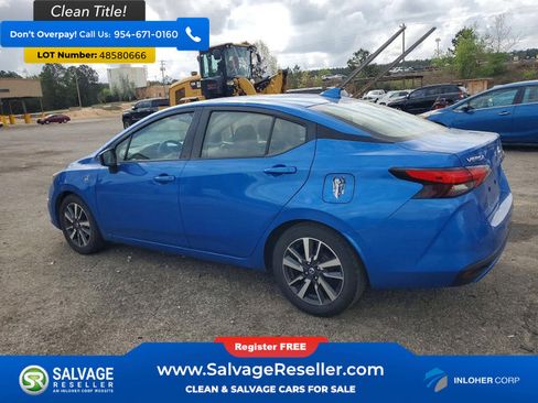 Used 2021 Nissan Versa SV FWD image 3