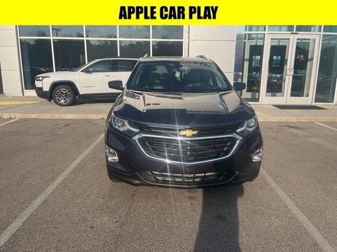 Used 2019 Chevrolet Equinox LT w/ Sun & Navigation Package AWD/4WD image 2