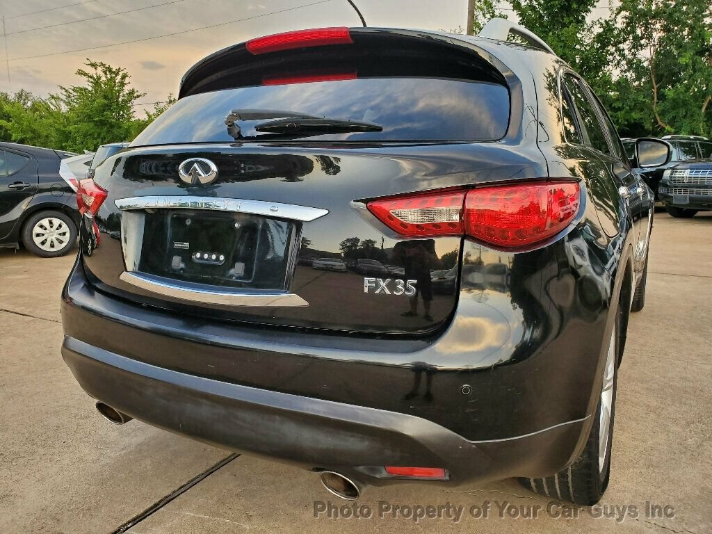 Used 2010 INFINITI FX35 AWD w/ Navigation Pkg image 14