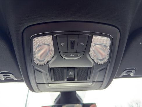 Used 2021 RAM 1500 Big Horn image 24