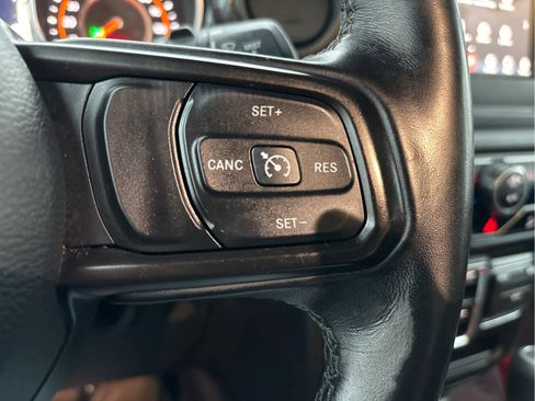 Used 2020 Jeep Wrangler Unlimited Sport image 26