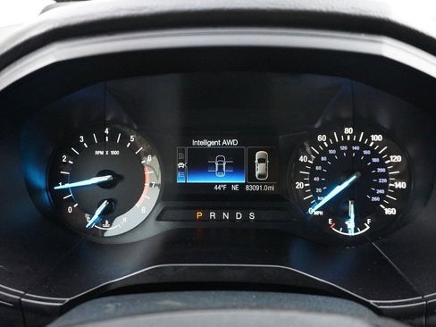 Used 2018 Ford Edge SE image 38