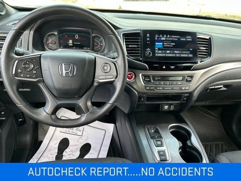 Used 2022 Honda Pilot Sport image 2