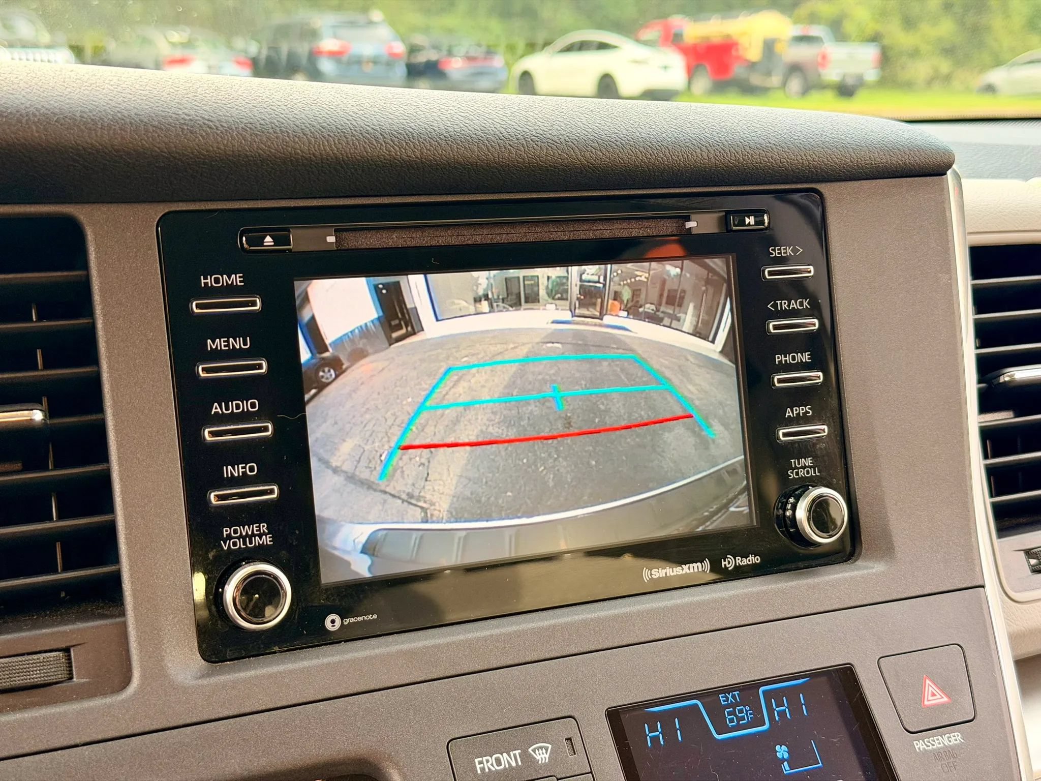 Used 2018 Toyota Sienna LE FWD image 20