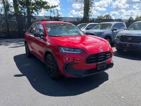 Used 2023 Honda HR-V Sport image 3
