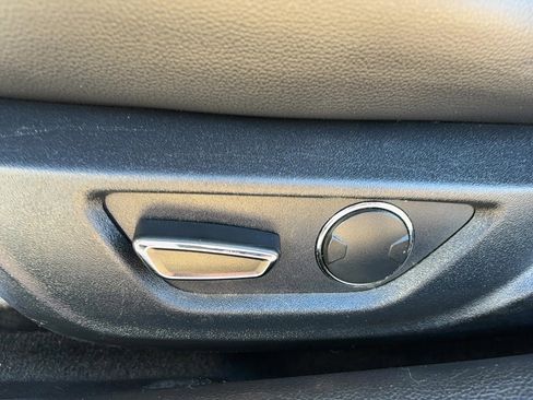 Used 2018 Ford Mustang Premium image 11