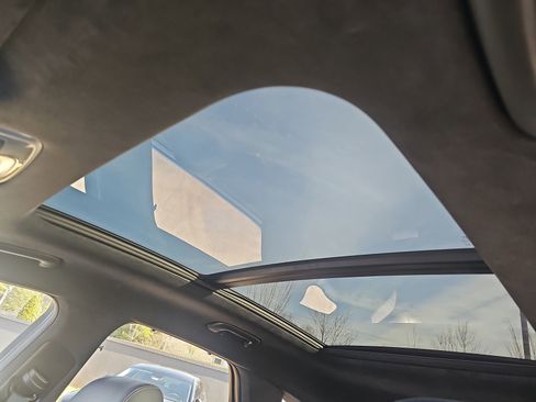 Used 2025 Genesis GV70 3.5T Sport w/ Sport Prestige Package image 32