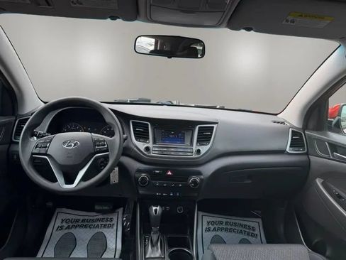 Used 2016 Hyundai Tucson SE w/ Option Group 02 FWD image 19