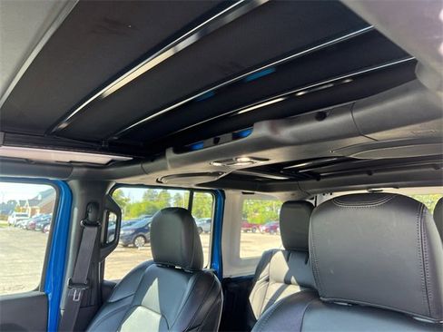 Used 2021 Jeep Wrangler Unlimited Sahara image 13