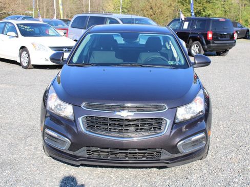 Used 2016 Chevrolet Cruze LT image 3