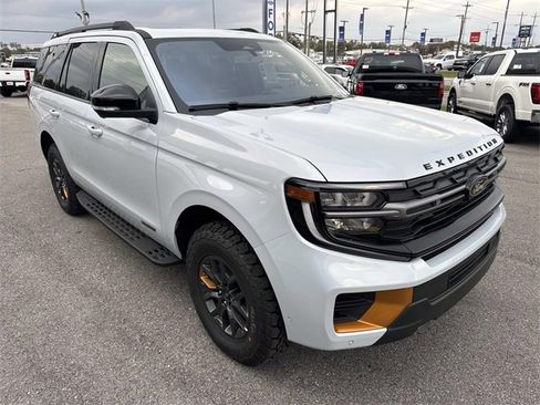 New 2025 Ford Expedition Tremor image 3
