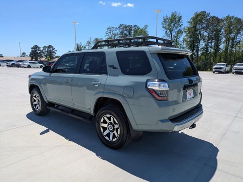 Used 2023 Toyota 4Runner TRD Off-Road Premium w/ Off Road Premium Plus Package AWD/4WD image 5