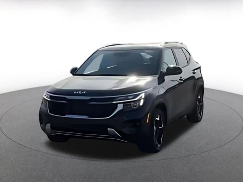 Used 2025 Kia Seltos S image 15