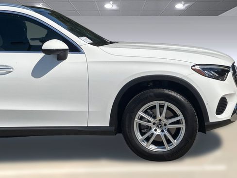 Certified 2025 Mercedes-Benz GLC 300 4MATIC image 34