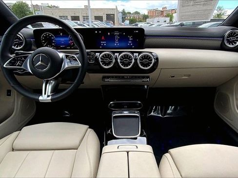 Used 2025 Mercedes-Benz CLA 250 4MATIC image 12