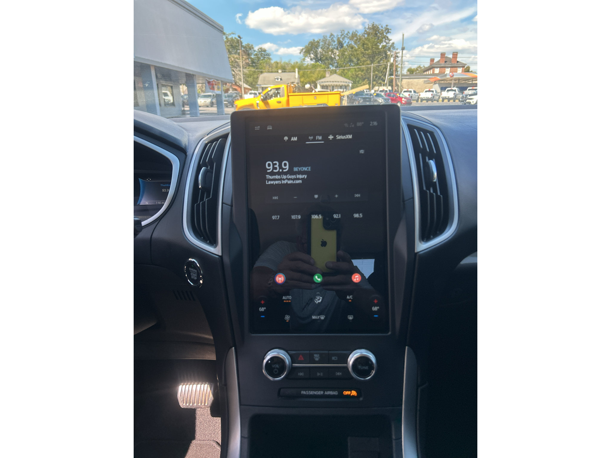 Used 2021 Ford Edge SE FWD image 14