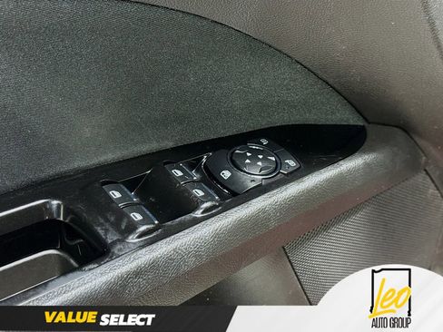 Used 2016 Ford Fusion SE w/ Equipment Group 201A FWD image 17