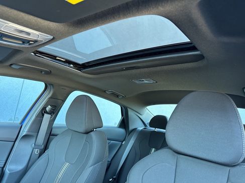 New 2026 Hyundai Elantra SEL Sport image 23