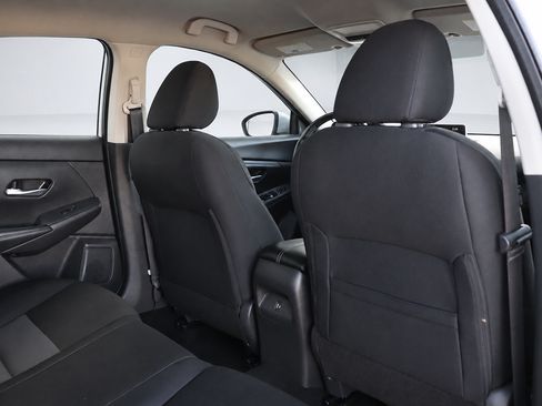 Used 2022 Nissan Sentra SV w/ Lighting Package FWD image 15