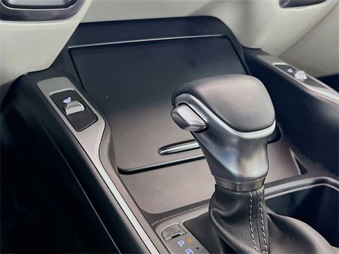 Used 2023 Kia Sorento S image 17