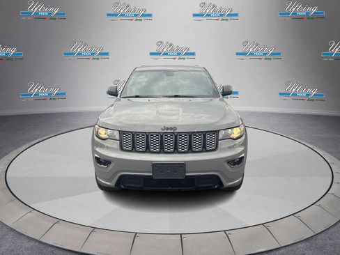 Used 2022 Jeep Grand Cherokee Laredo X image 8