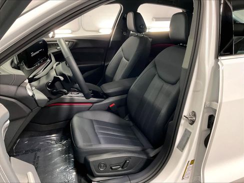 Used 2025 Audi A5 2.0T Premium Plus w/ Premium Plus image 25