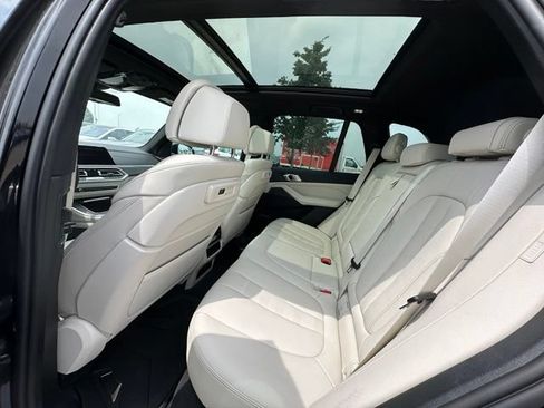 Used 2022 BMW X5 xDrive45e w/ M Sport Package AWD/4WD image 13