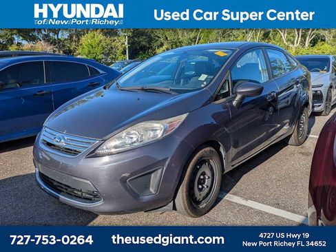 Used 2012 Ford Fiesta SE FWD image 1