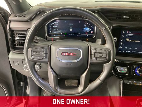 Used 2024 GMC Sierra 1500 AT4 w/ Technology Package AWD/4WD image 9
