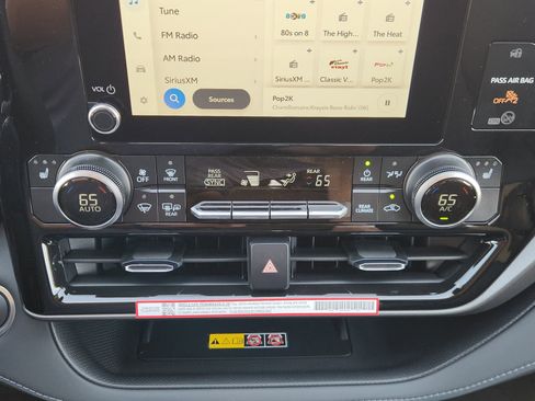 New 2026 Toyota Highlander XLE AWD/4WD image 20