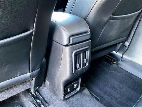 Used 2019 Jeep Compass Latitude w/ Popular Equipment Group AWD/4WD image 10