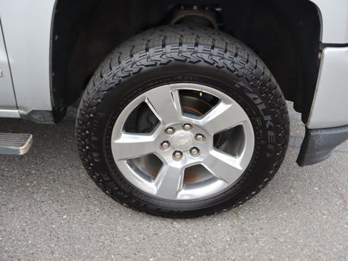 Used 2017 Chevrolet Silverado 1500 LT w/ All Star Edition AWD/4WD image 37