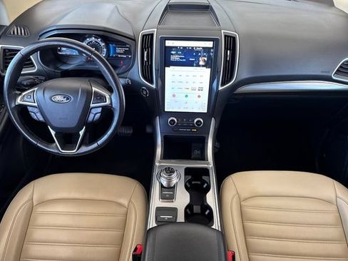Used 2022 Ford Edge SEL AWD/4WD image 15