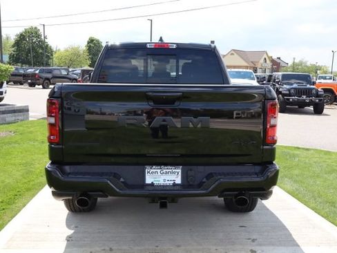 New 2026 RAM 1500 Big Horn AWD/4WD image 32