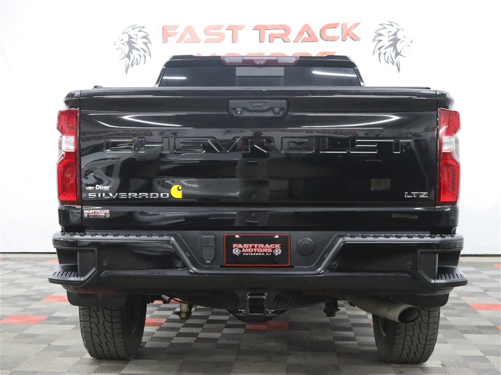 Used 2021 Chevrolet Silverado 2500 LTZ w/ Carhartt Edition AWD/4WD image 5