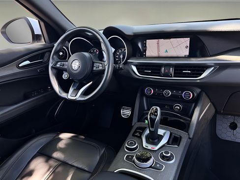 Used 2023 Alfa Romeo Stelvio Ti w/ Active Assist Plus Package AWD/4WD image 10