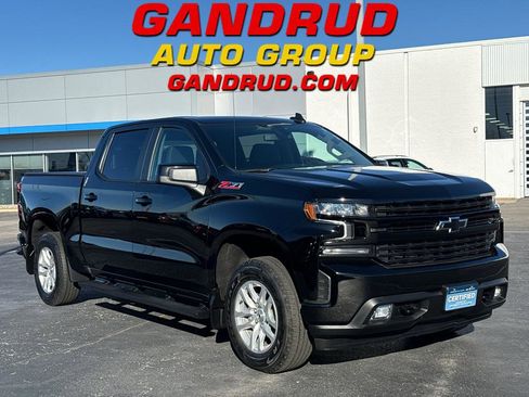 Used 2022 Chevrolet Silverado 1500 RST image 1
