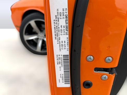 Used 2014 Dodge Challenger R/T image 15