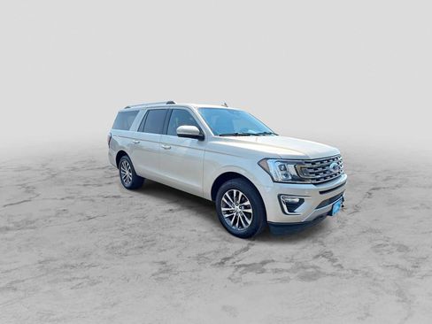 Used 2018 Ford Expedition Max Limited w/ Equipment Group 301A AWD/4WD image 2